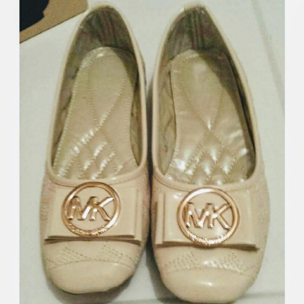 Size 8 Michael Kors Shoes